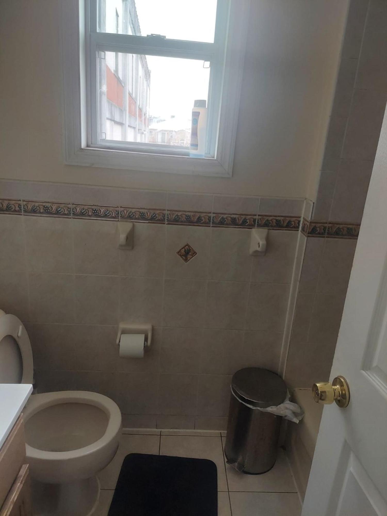 Crystal Room 1 Guest House Near 12Mins To Ewr Airport / Prudential / Njit / Penn Station Newark Exterior foto